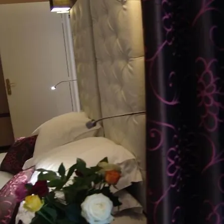 Western Marquis De La Baume 4* Nîmes