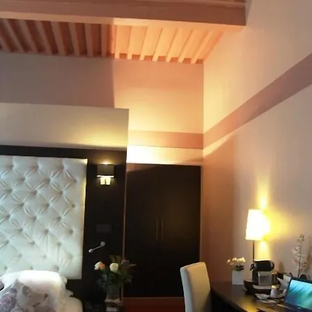 Marquis De La Baume Hotel 4*