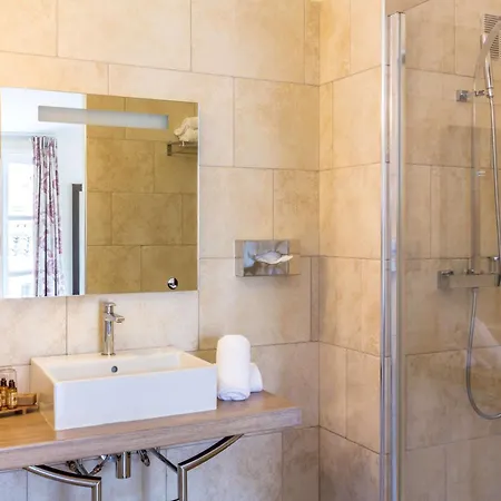 Western Marquis De La Baume