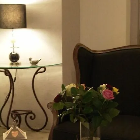 Marquis De La Baume Hotel