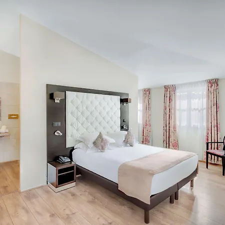 Western Marquis De La Baume