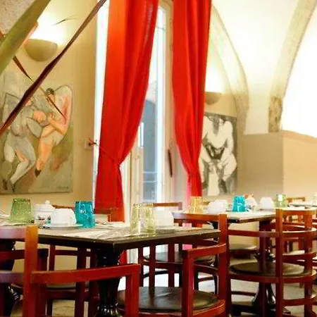 Western Marquis De La Baume Nîmes