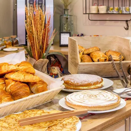 Western Marquis De La Baume