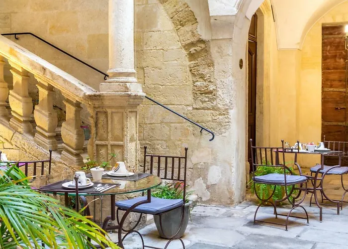 德波美侯爵贝斯特韦斯特酒店 尼姆